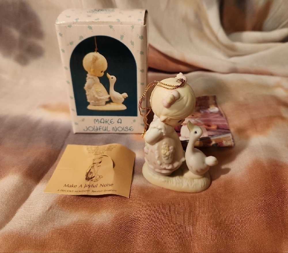 Enesco Precious Moments 1989 Ornament